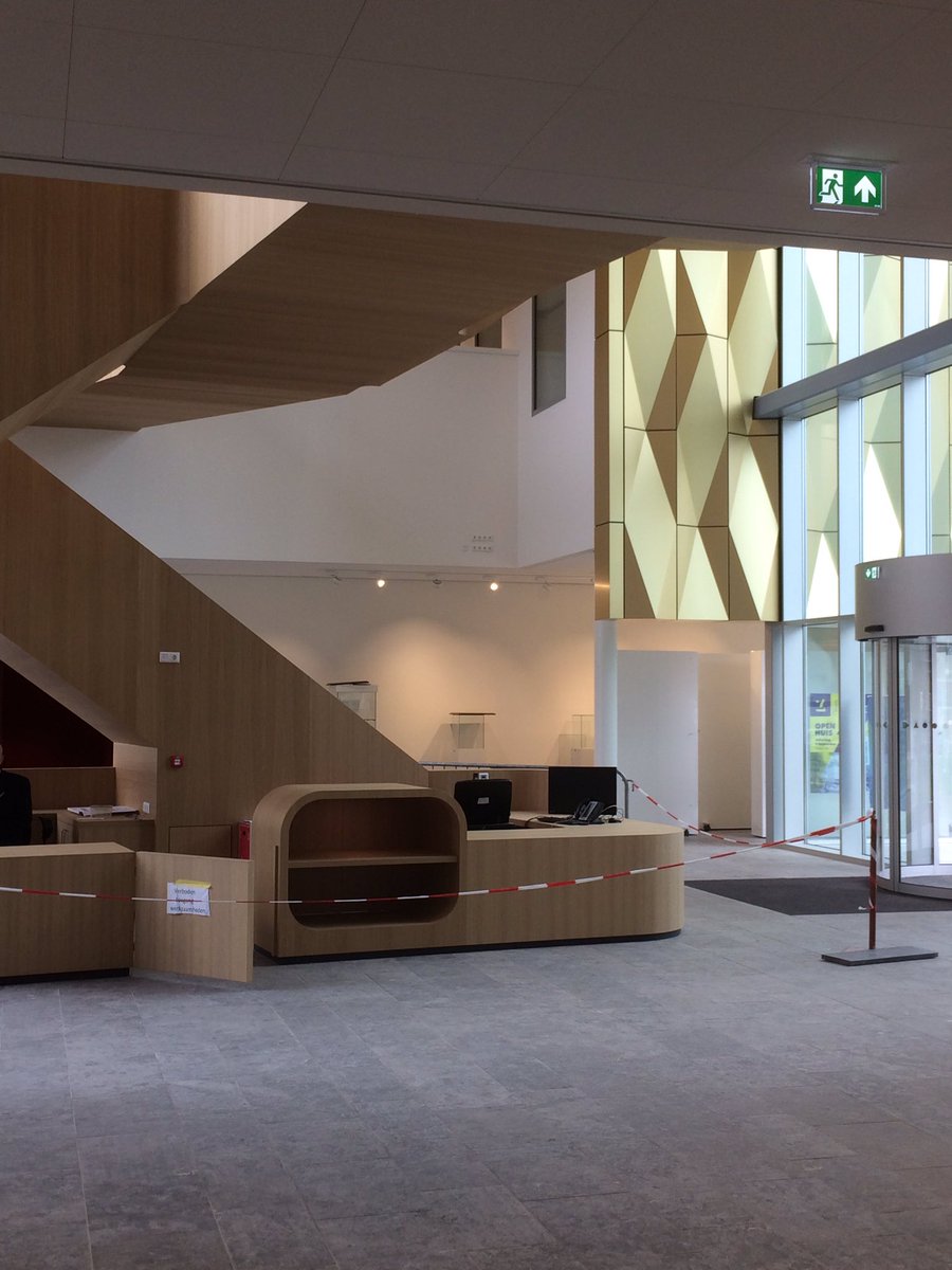 Even gekeken bij inrichting binnen- en buitenruimte van ons prachtige cultuurcentrum Zinder <a href="/ZinderTiel/">Zinder Tiel</a> Een geweldige promotie voor #Tiel