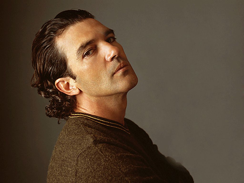 Happy Birthday Antonio Banderas! 57 and lookin\ good. 