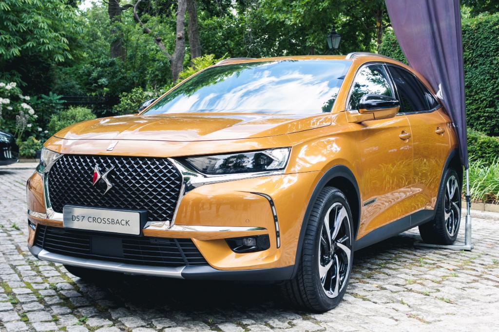 2018 - [DS Automobiles] DS 7 Crossback (X74) DG38MOFXgAIuQyQ