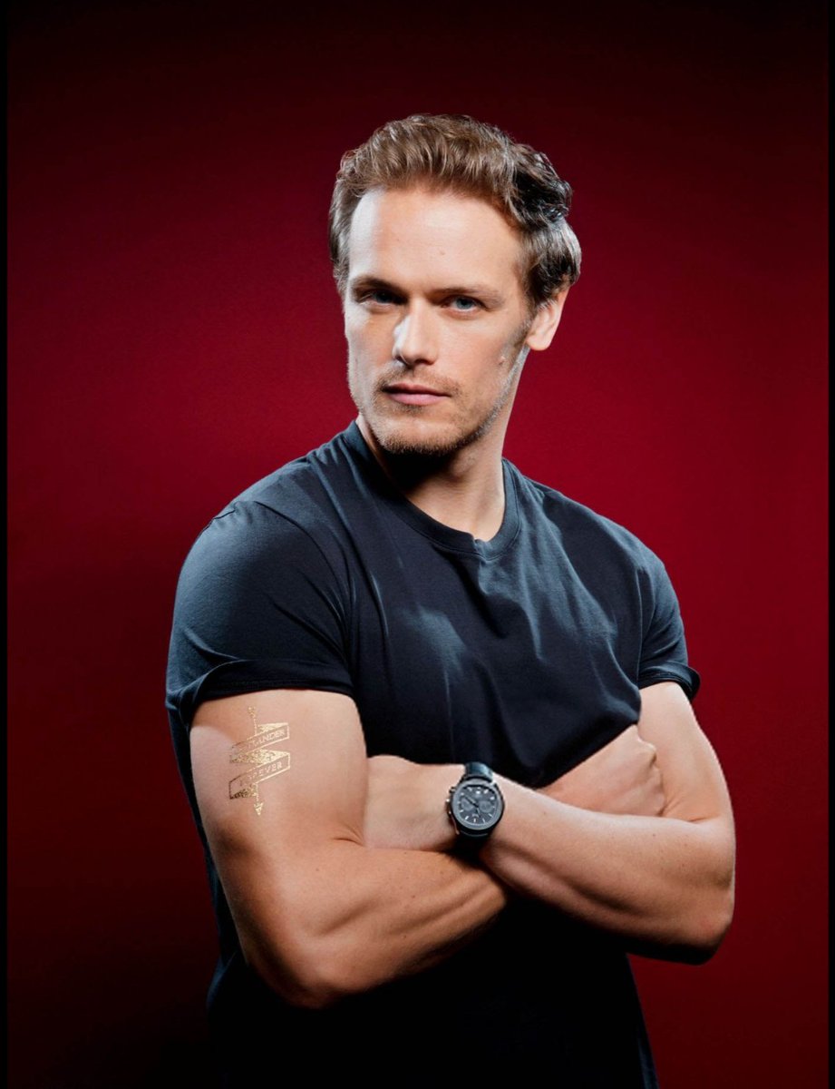 tes1226's tweet photo. @Angela1303 @SummerPic @purpleiris13 @JAMMFWarriors @ClanHeughan @PenPure1 @kaybtoo @OutlanderHome
..a👑🤴&his tattoo💝 #Outlander4Ever 💝 https://t.co/bSWAgyixYk