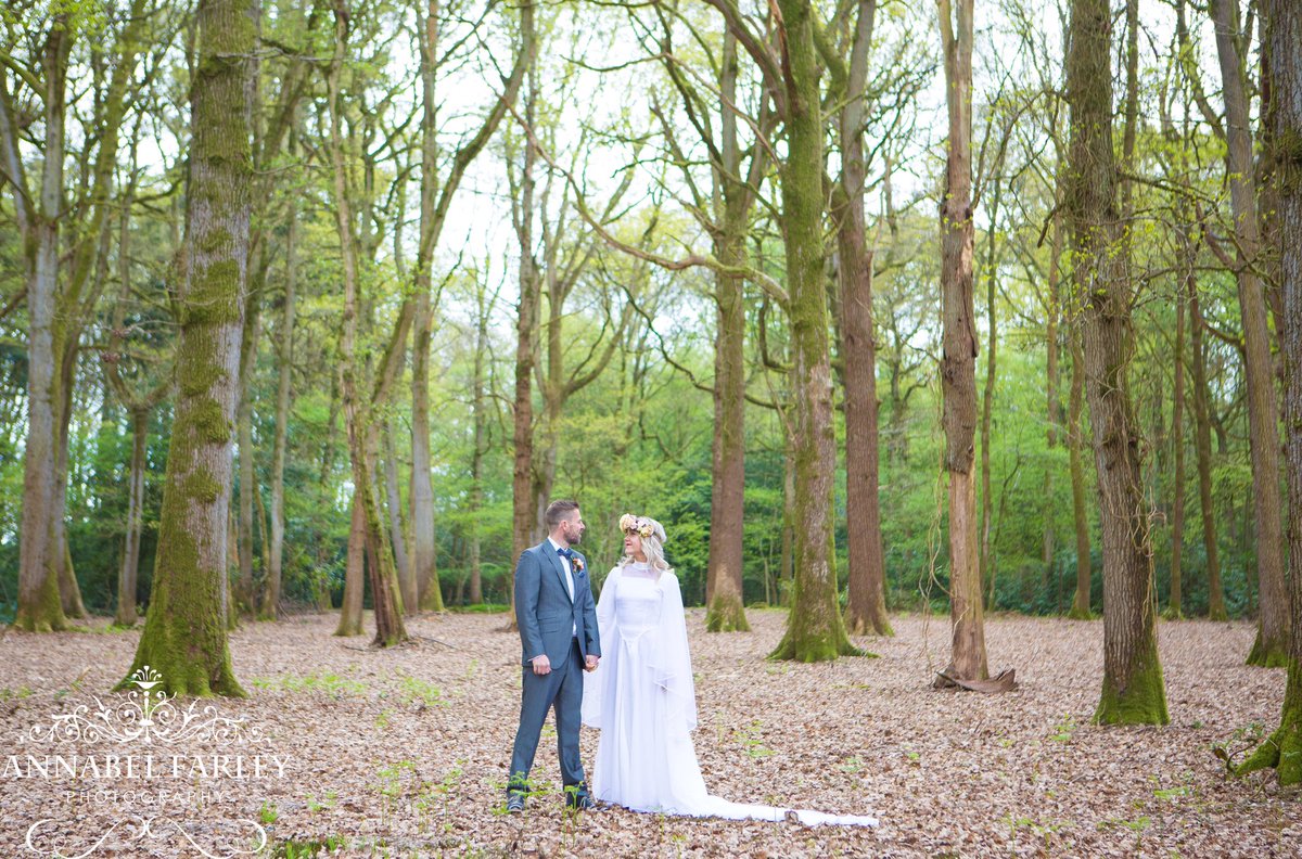 Love these images from our recent shoot. Scheduling in 10 mins for you both to take in your surroundings is a must on your #WeddingDay.