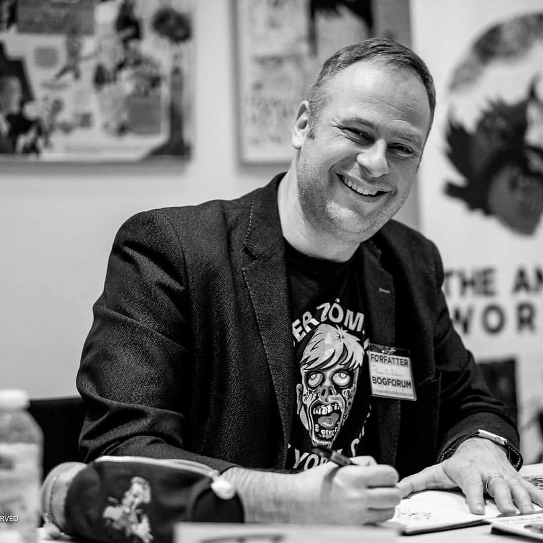Thopillu's tweet photo. Artist hard at work #thopillustrations #bogforum #cartoonist #comicbookartist #thopart #learntodraw #drawzombie # https://t.co/UGe71A7z1i