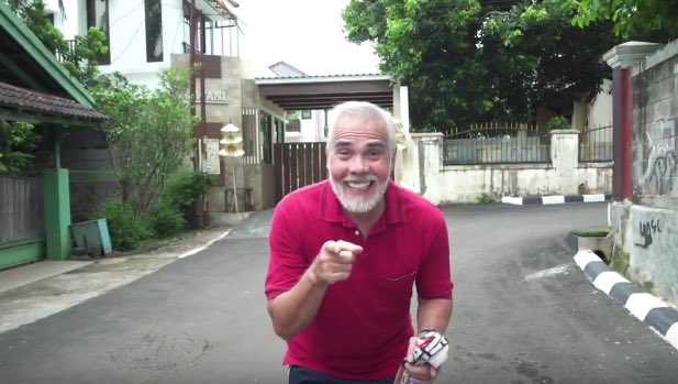 KelBesar_NET's tweet image. Mau lari kmana..??? hayyooo.... @KelBesar_NET jam 5 sore @netmediatama ajah