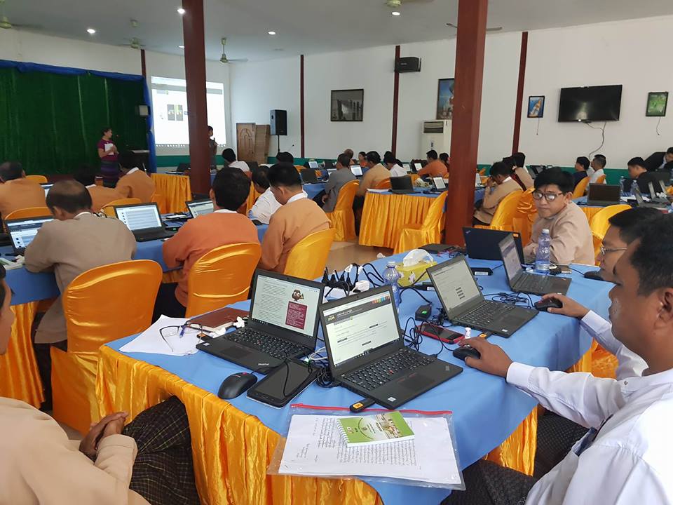 UNDP_Myanmar's tweet photo. 55 MPs from the Ayeyarwady Region Hluttaw (#Parliament) participated in our Parliaments in Practice session in Pathein #MPsLearning https://t.co/doLJ9zlPZ4
