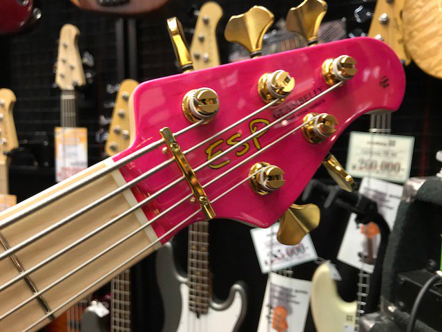完成/納品】 本日、ご注文頂いておりました ESP GLAMBELLY をお渡し