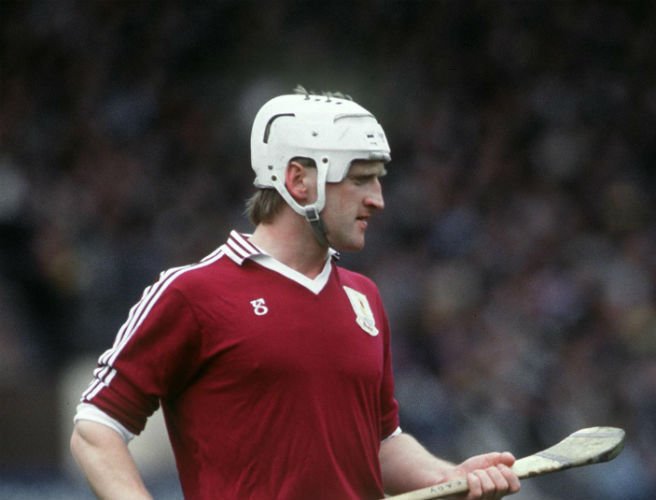 Galway_GAA's tweet photo. Mór ár mbrón, Tony Keady imithe ár shlí na fírinne. Uaigneach muid ná an chailleach béara, slán a chara #Laoch @TribesmenGAA @Galway_GAA https://t.co/ZMFoJENeYF