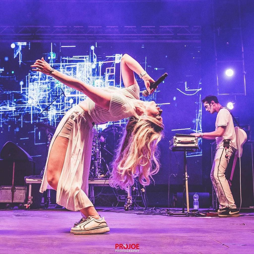 projoephotog's tweet photo. The awesome @elleexxe Always full of energy and fun to shoot ππ - Great to see UK talent like #ElleExxe perform at @szigetofficial #SzigetFβ¦ https://t.co/K13U8oqW3Y