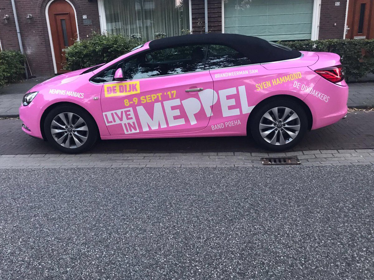 In samenwerking met @Ineedit_Meppel hebben we deze roze cabrio 'Live In Meppel-proof' gemaakt. Heb jij 'm al gespot? #LIM2017 #LiveInMeppel