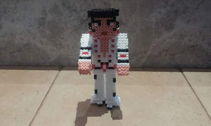 Mundo__Hama's tweet photo. ¡Buenos días! Hoy os queremos enseñar un encargo que nos pidieron hace tiempo: Elvis Presley. https://t.co/tS5hKS8YYF