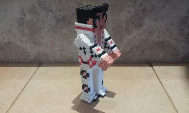 Mundo__Hama's tweet photo. ¡Buenos días! Hoy os queremos enseñar un encargo que nos pidieron hace tiempo: Elvis Presley. https://t.co/tS5hKS8YYF