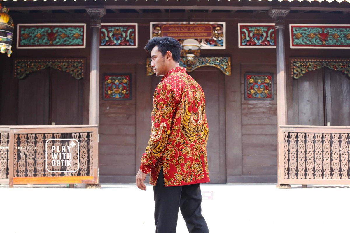 PlaywithbatikID's tweet photo. #BatikItuDitulis #BatikItuDicap #playwithbatik 👆 This collection only available at Sogo Plaza Senayan Level 3. 
Save Our Culture! https://t.co/3JI5fYmM1y
