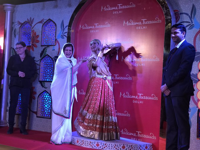 View image on Twitter