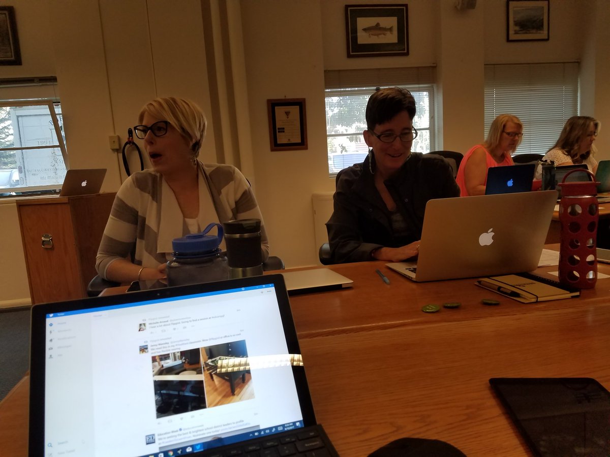 VanVurenBZ's tweet photo. Hyalite Teachers @ PLTW Training. #HYlearns https://t.co/slhnzg2FE0