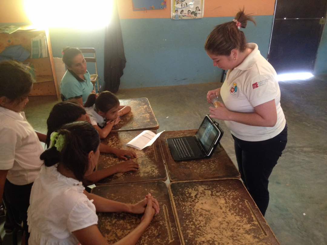 cbitmunmauroa's tweet photo. Tutores CBIT activados en el #PlanAgostoEscuelasAbiertas con Charlas sobre robótica educativa en #Mauroa @Fundabit_Falcon @Fundabit https://t.co/hgWh4JY7Ha