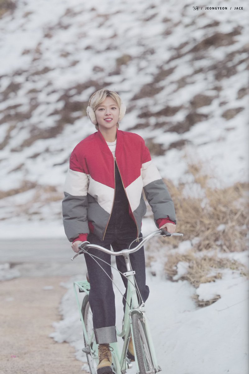 Jeongyeon Pics One In A Million Photobook Nayeon Jeongyeon Momo Sana Jihyo Mina Dahyun Chaeyoung Tzuyu Twice