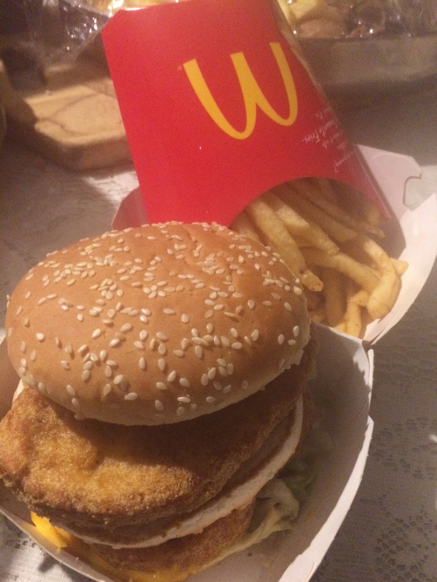 I finally got my chicken Big Mac :v