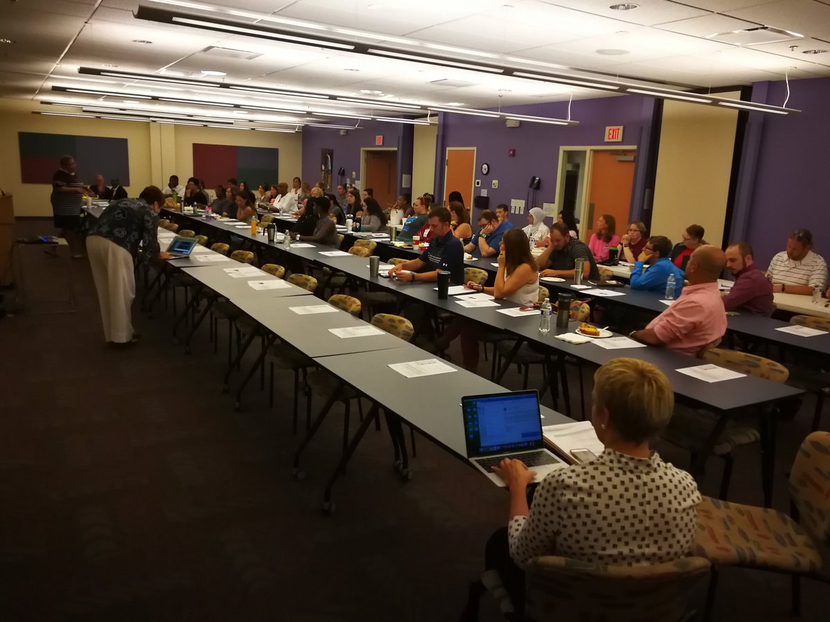 OlmstedSouth's tweet photo. Good morning OAS! Teacher's kicking off the year with a #JCPSdeeperlearning retreat. @JCPSKY https://t.co/YxLrLVIZoG