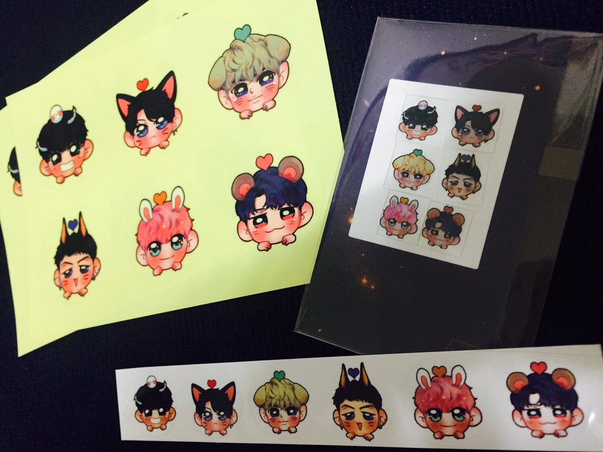 choconuts2s2's tweet photo. @AnimalVIXX 비가 너무 많이 와서 내심 걱정하며 집에 왔더니 정태군과 ���아리가 반겨주고, 비에 젖지않게 푸른색봉투가 귀여운 아가들을 지켜주고 있는걸 보고 총대님께 캄동🙈💕 예쁜 아가들 감사해요 잘 사용하겠습니다🙌 https://t.co/TwqN4NRMAR