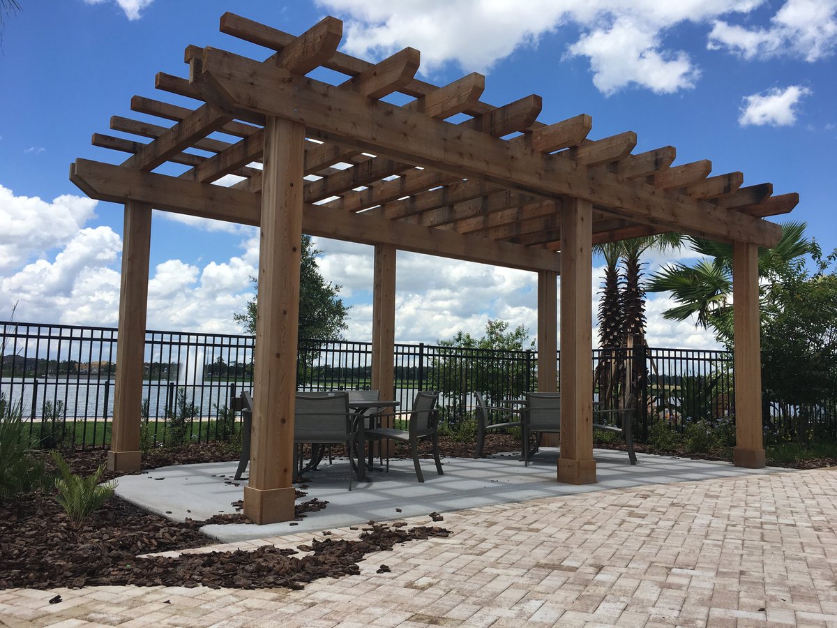 FinylSales's tweet photo. Custom Rough Sawn Cedar Trellis by @FinylSales for Edwards Construction for the @MattamyHighRise -Tapestry project in Orlando, FL https://t.co/m6s04jsT6Q