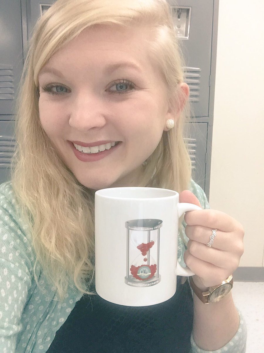 MadisonDanner2's tweet photo. Enjoying a delicious cup o joe at #BCSTeacherAcademy2017 #mugshot 🐊 https://t.co/KrCVycGcQg