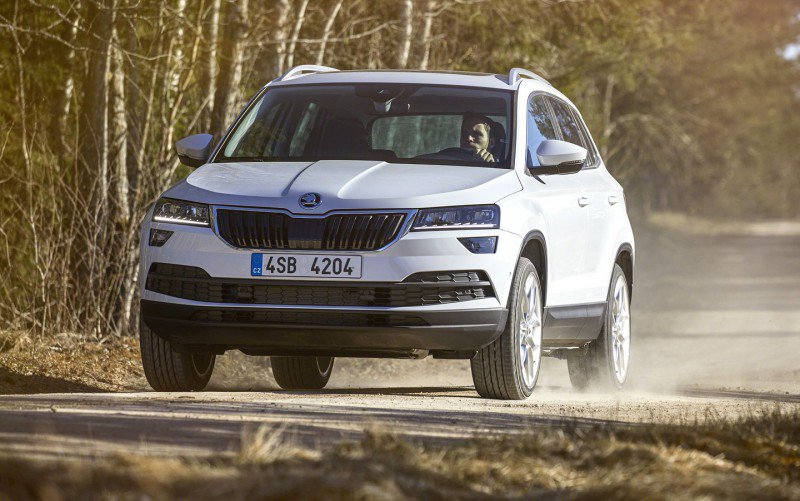 avtomaniya's tweet photo. Skoda Karoq приедет в Южную Америку с шильдиком VW Tharu https://t.co/jLuodaF8QD https://t.co/q9L48ml67w