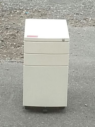 We've only got 3 of these White 3 Drawer Pedestal Filing Cabinets left. Please do not miss out, a popular product ebay.co.uk/itm/White-3-Dr…