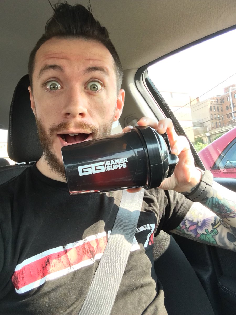 TheMichaelFight's tweet photo. About to a presentation that I made in my car on the way to work. Gonna need ALL OF THIS #HowYouGG https://t.co/07FcMh9c1X