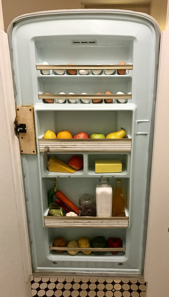 Authentic Mexican with @ashleylynnjane in Liberty Village, specializing in quesadillas. Washroom stall doors ftw!  7/10 <a href="/EatTweetReview/">Eat. Tweet. Review.</a>