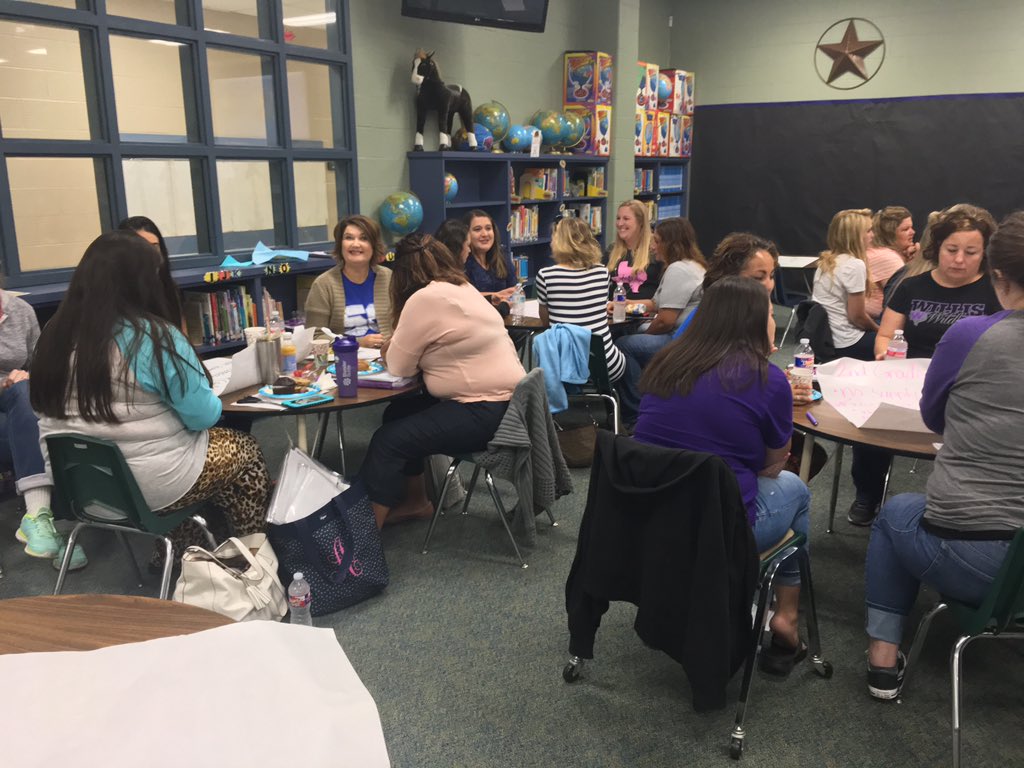 TamaraGood15's tweet photo. TEKS Resource training at work! https://t.co/TA1Wev57xQ
