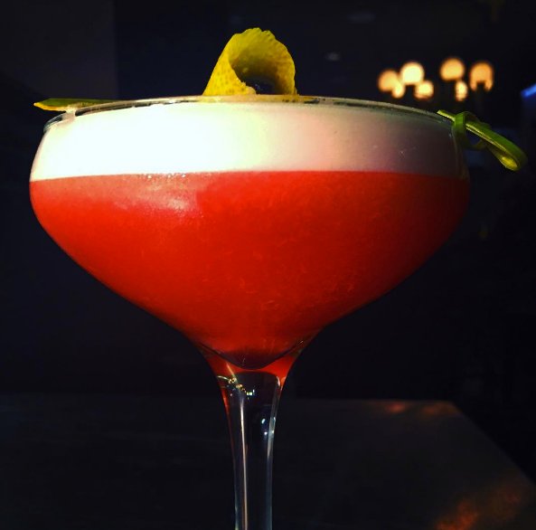 BackBayHarrys's tweet photo. On a hot day, you need a cold craft cocktail. Meet us at Back Bay Harry’s! https://t.co/Bf1VY3tWVq