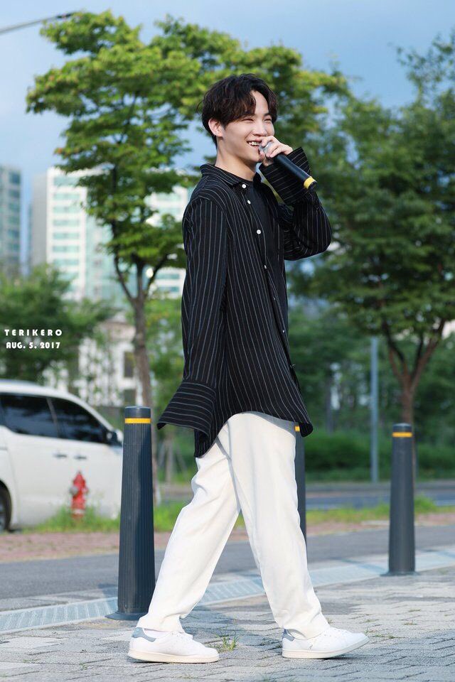 GOT7HDPICS's tweet photo. https://t.co/TNGpecygDV