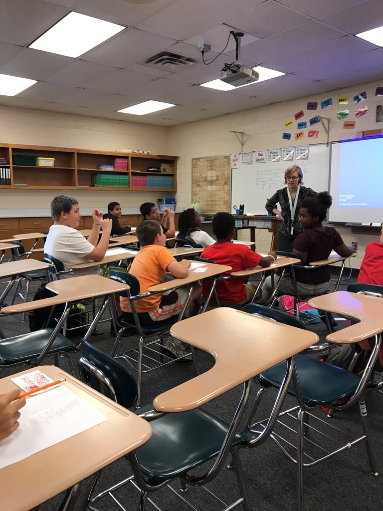 KCSDrBrown's tweet photo. @RuchLizzie94 having students share acronyms for the musical scales. #gettingmusical #OneTribe https://t.co/0v42Vux7Uv