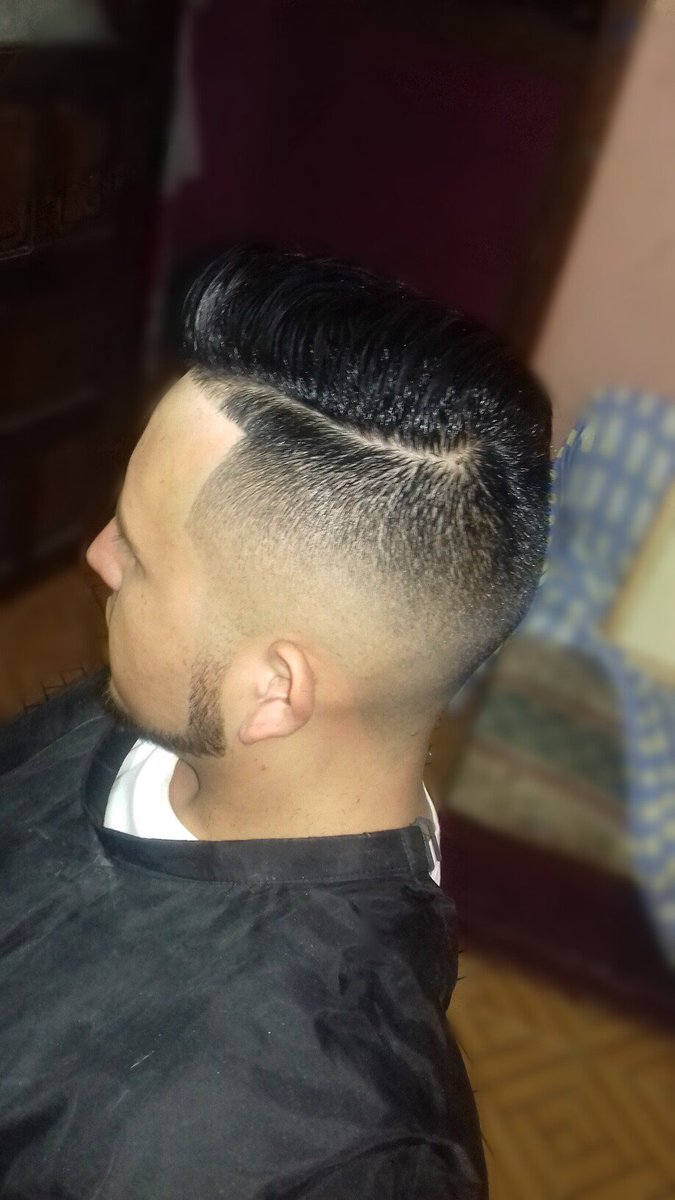 Jantonio02695's tweet photo. Seguimos en acenso #BarberLife #TonysBarber https://t.co/LzzFoixb3S