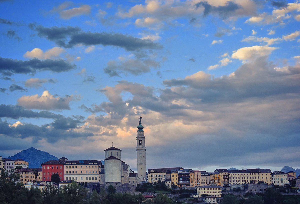 Adorabili giovedì 
(After the storm...)
#belluno #veneto #venetissimo
<a href="/AdorableBelluno/">Adorable Belluno</a> <a href="/Venetissimo/">VENETISSIMO</a>