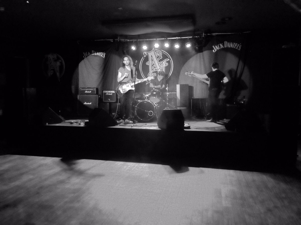 WASSUP LONDON?! GET DOWN TO <a href="/Nambucca_Live/">Nambucca</a> 2NITE FOR A BOOGIE! (we're on at 10:30pm, first band 8:00pm - £5otd) YEAH! x