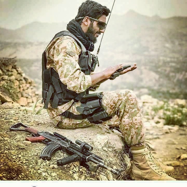 Faseeh_Ahmad14's tweet photo. #HumariAzadi
Love Pak Army 😍☺️😘 https://t.co/xspqAk5v2h
