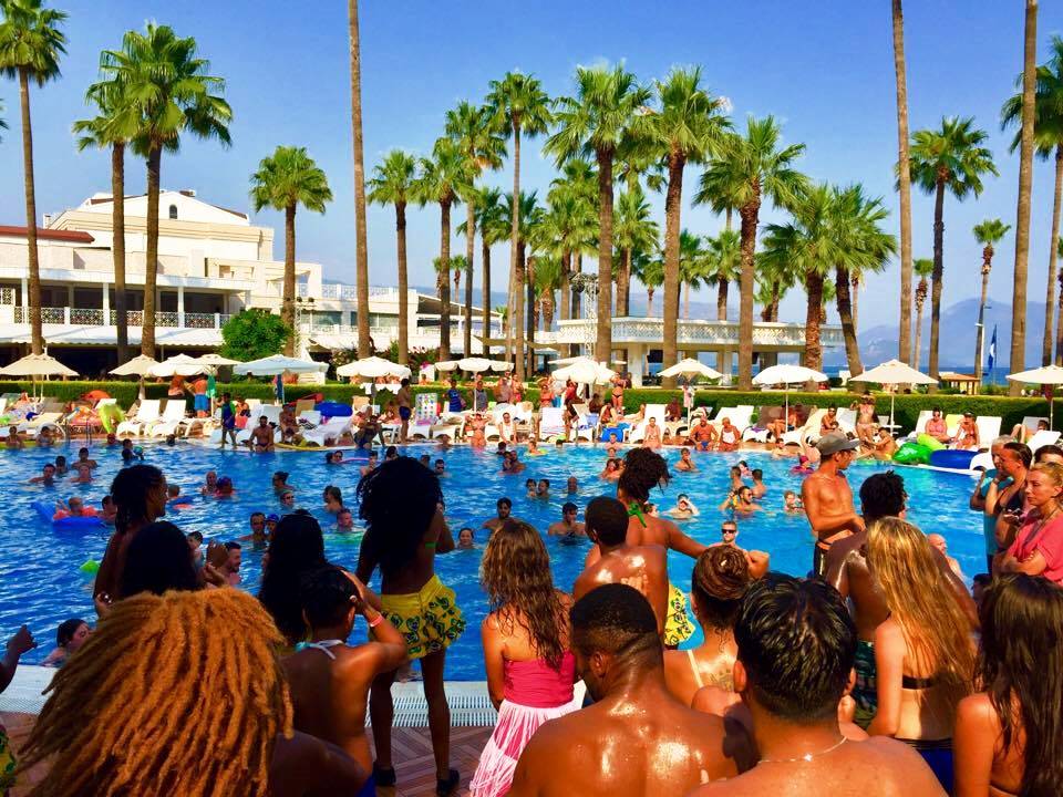 PrimeBeach_'s tweet photo. #IdealPrimeBeach' te havuz partisinin bitmesini istemeyeceksiniz !
#iphotels #tatil #vacation #marmaris https://t.co/S3oVvA321W