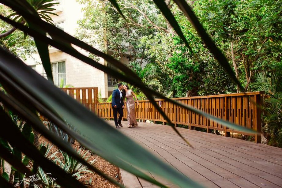 Where nature and love create the perfect combination. #AzulFives
Photo cred: <a href="/Jonathan_Cossu/">Cossu Photography</a>