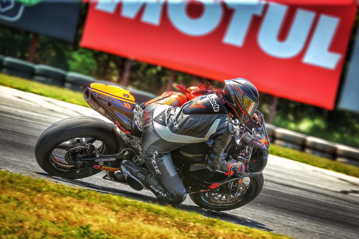 RedSpadeRacing's tweet image. I run on @MotulUSA what about you?! ❤️ 👊🏻✊🏻💨
