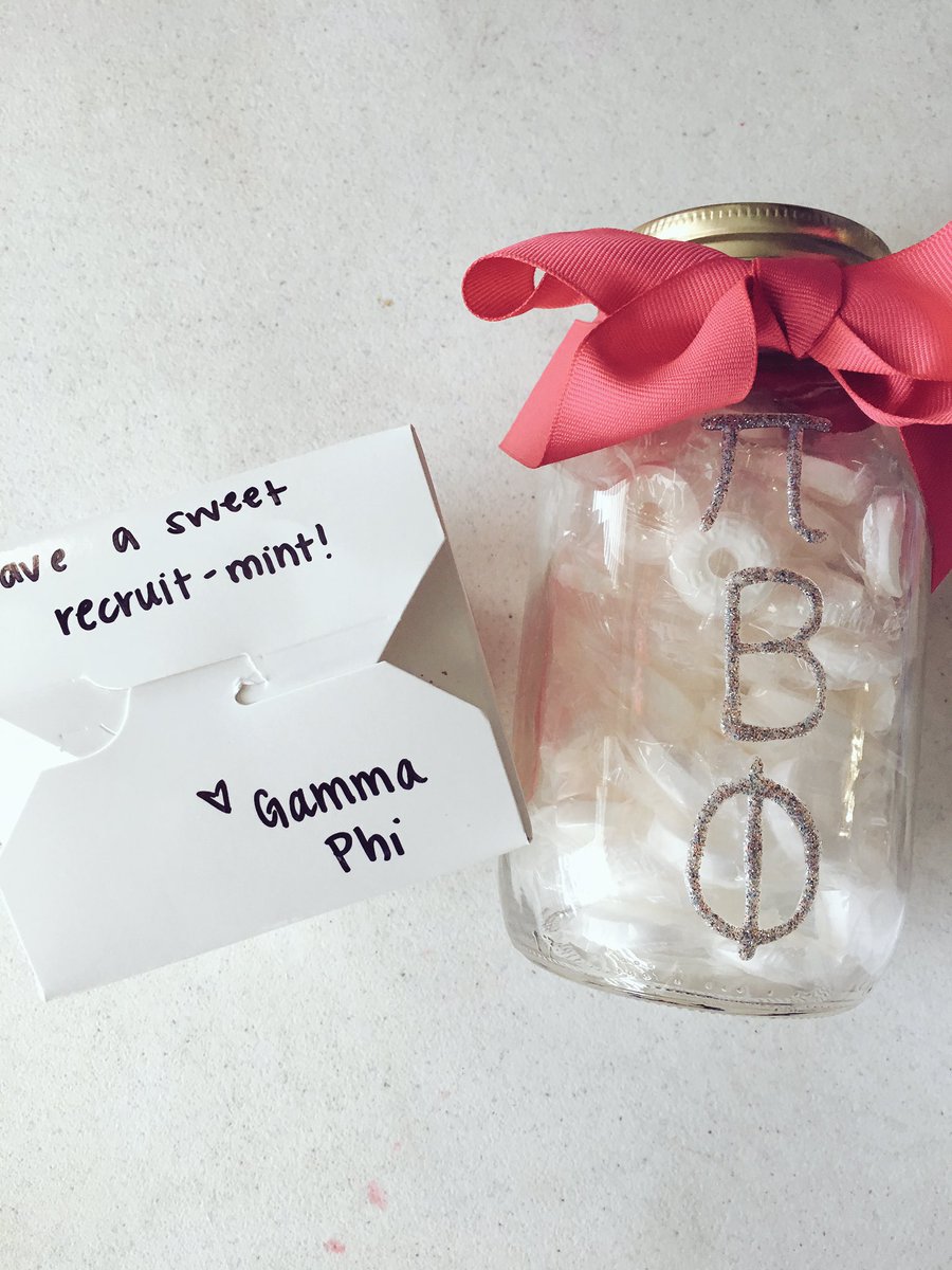 PiBetaPhiUCF's tweet photo. Thank you to the ladies of @gammaphibetaucf for the awesome treats! Good luck with recruitment💙 #piphiucf #whyucfpan #ucfpanproud https://t.co/fGpCEt0YCX