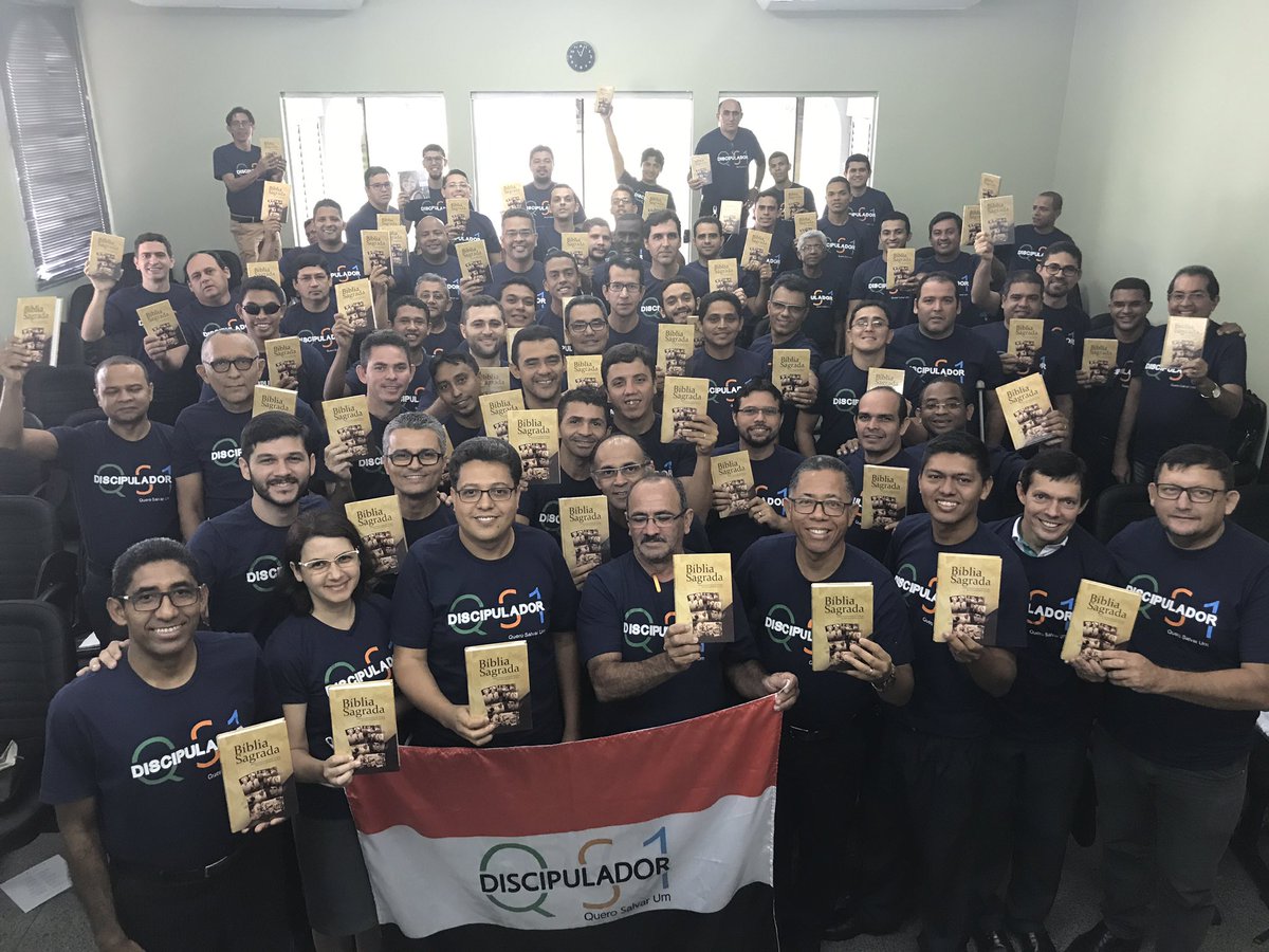 danieljenningss's tweet photo. Pastores da @AdvNortePara recebem a Bíblia comemorativa dos 90 anos! https://t.co/CKqfTb5ZRp