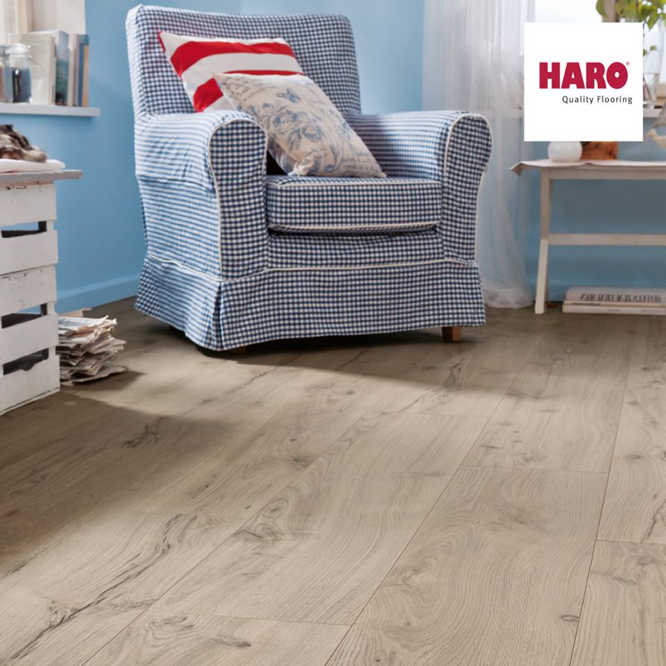 HARO_Flooring's tweet photo. The #combination of gentle grey and blue instantly lends the #room a #harmonious #atmosphere. Can you also feel the #calming effect? https://t.co/zwaGPKyNwA