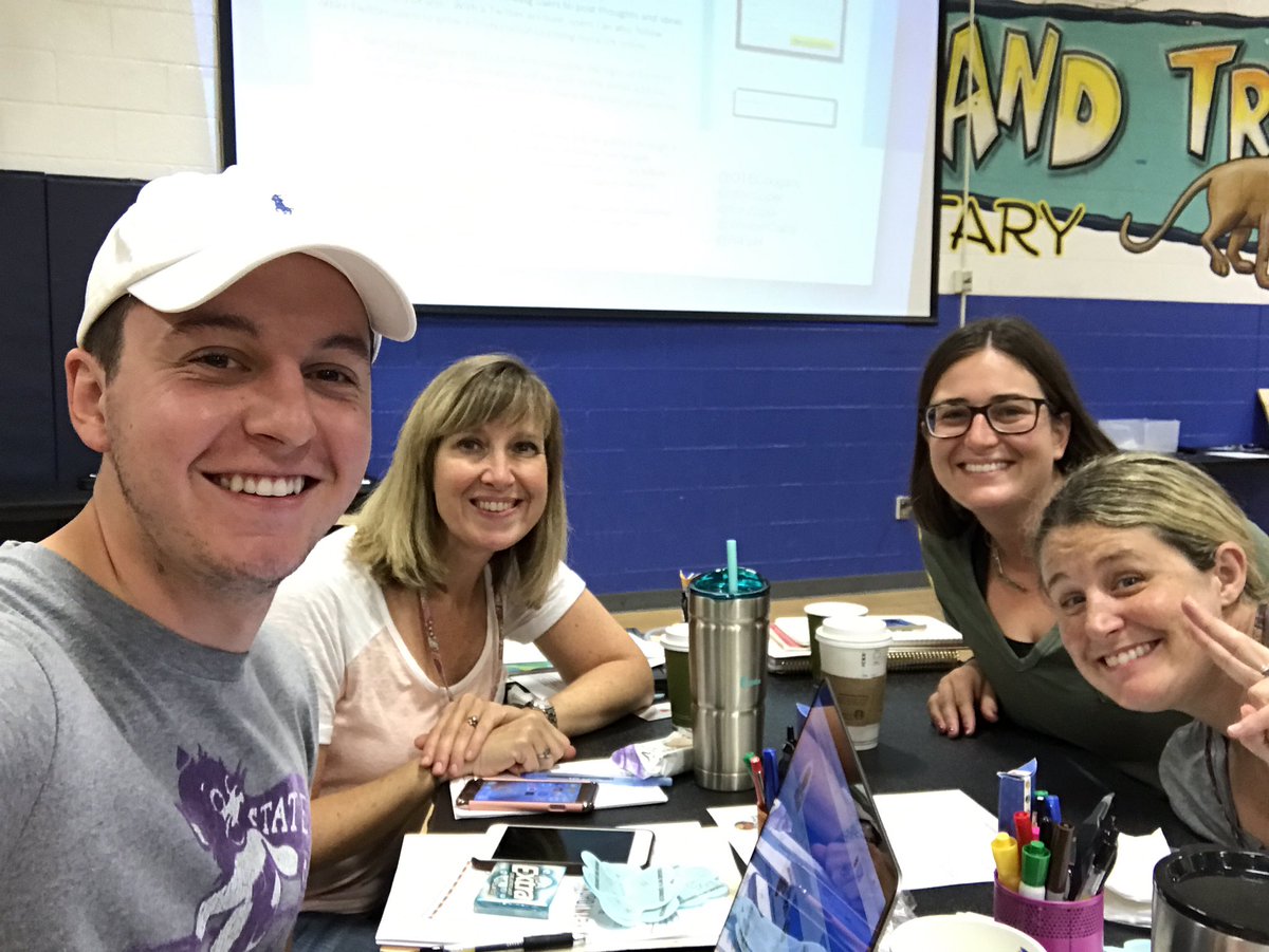 MrsDavidsonOTE's tweet photo. OTE 3rd Grade Dream Team!! #ote #oteconnect https://t.co/eO0BGkI3dj