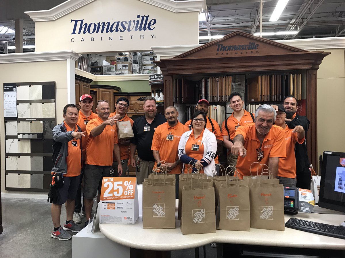 6650 Cypress Met Appreciation! Kicking off the month with positive words and goody bags! @roberthdumas @Allen83hd <a href="/NotoKara/">Kara Noto</a>