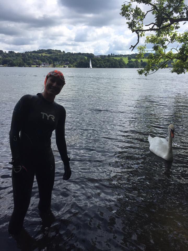 Jones23Emma's tweet image. Fantastic training #openwater #swim 7.1 miles about 4 hours getting ready for #windermereoneway #nursesactive justgiving.com/fundraising/Em…