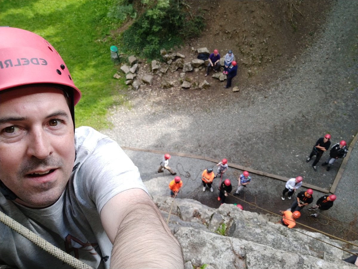 ACCInt_Cheshire's tweet photo. Selfie from the top! #CSN17 #climbing https://t.co/dF0tbmENQs