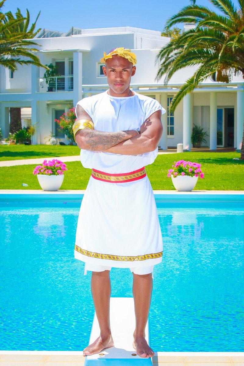 floriansilmont's tweet photo. Rdv sur @NRJ12lachaine pour la Summer Class et la promo de mon concept de folie AFROCAFIT 💪✌️👍www.facebook/afrocafit #LVDA2 #afrocafit https://t.co/QQRePDypUW