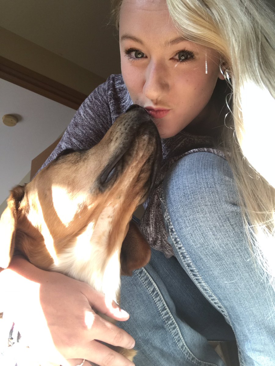 Countryriding's tweet image. This puppy loves me