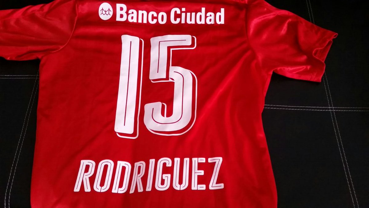 SORTEO 2 🎁👹

Participá por la camiseta de <a href="/ToritoOfficial/">Diego Rodríguez</a> haciendo RT. Se va hoy a las 22hs en #DeLaCunaRadio

#Sorteo9AñosDeLaCuna