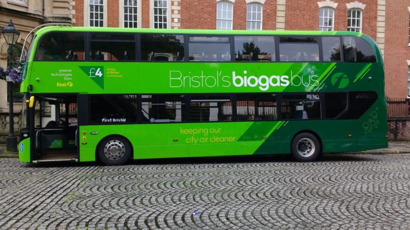 nofoodtowaste17's tweet image. 🎵The wheels on the #Bristol #Biogas Double Decker Bus go round &amp;amp; round🎵 
bit.ly/2uJTalw